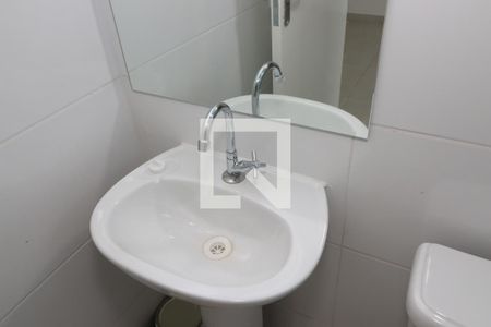 Banheiro de apartamento para alugar com 1 quarto, 37m² em Vila Carrao, São Paulo