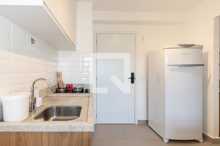 Cozinha de apartamento para alugar com 1 quarto, 31m² em Indianópolis, São Paulo