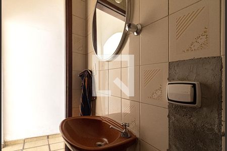 lavabo_4 de casa para alugar com 2 quartos, 48m² em Cursino, São Paulo