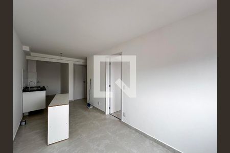 Sala de apartamento para alugar com 2 quartos, 42m² em Jardim Monte Azul, São Paulo