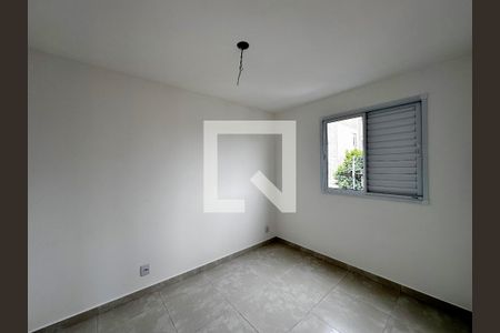 Quarto 1 de apartamento para alugar com 2 quartos, 40m² em Jardim Monte Azul, São Paulo