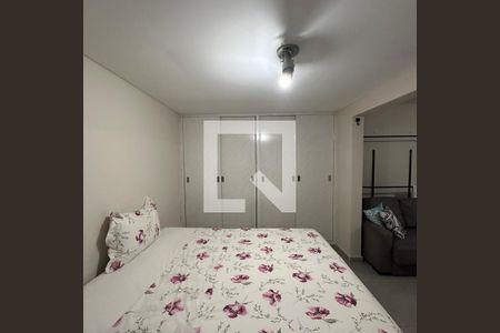 Casa à venda com 146m², 4 quartos e 2 vagasSuíte