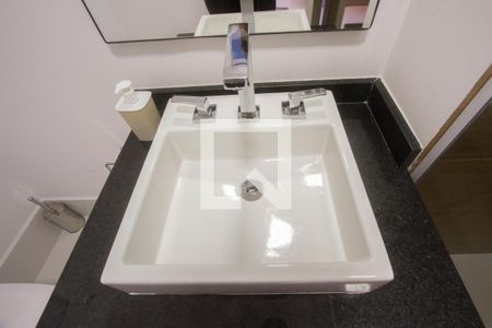 Studio para alugar com 25m², 1 quarto e sem vaga Studio para alugar com 25m², 1 quarto e sem vagaBanheiro