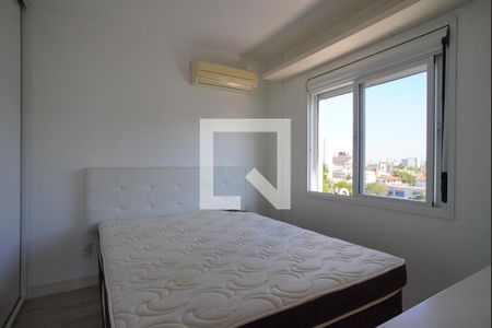 Quarto 2 de apartamento para alugar com 2 quartos, 69m² em Santa Cecília, Porto Alegre