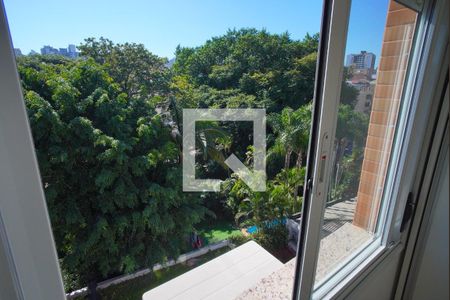 Quarto 1 - Vista de apartamento para alugar com 2 quartos, 69m² em Santa Cecília, Porto Alegre