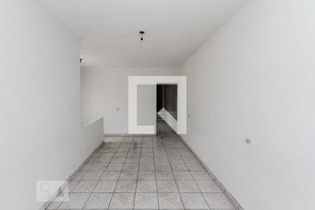 Casa à venda com 4 quartos, 300m² em Vila Graciosa, São Paulo