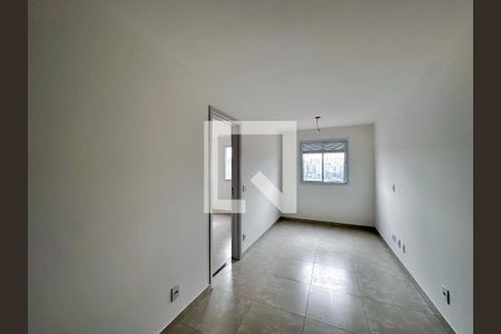 Sala de apartamento à venda com 2 quartos, 42m² em Jardim Monte Azul, São Paulo