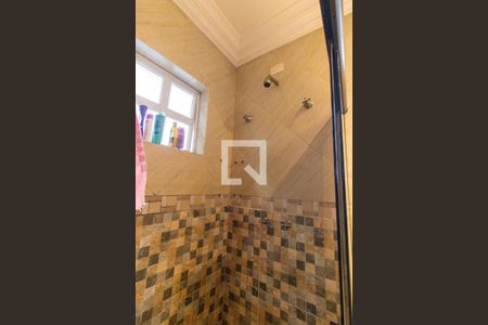 Casa para alugar com 400m², 3 quartos e 8 vagasBanheiro da Suíte 1