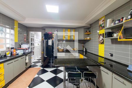 Casa para alugar com 400m², 3 quartos e 8 vagasCozinha