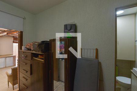 Casa à venda com 152m², 3 quartos e 2 vagas Casa à venda com 152m², 3 quartos e 2 vagasQuarto de Serviço