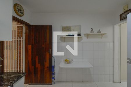 Casa à venda com 152m², 3 quartos e 2 vagas Casa à venda com 152m², 3 quartos e 2 vagasCozinha