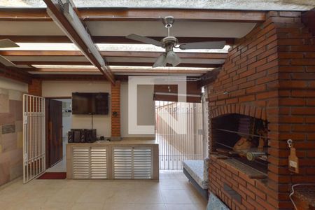 Casa à venda com 152m², 3 quartos e 2 vagas Casa à venda com 152m², 3 quartos e 2 vagasÁrea comum