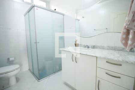 Casa à venda com 279m², 3 quartos e 6 vagas Casa à venda com 279m², 3 quartos e 6 vagasSuíte