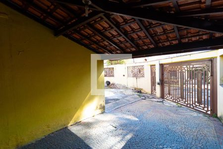 Casa à venda com 200m², 4 quartos e 4 vagasGaragem