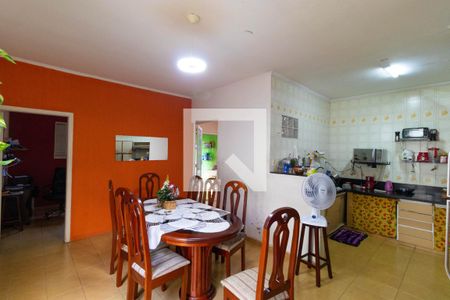 Casa à venda com 200m², 4 quartos e 4 vagasCozinha