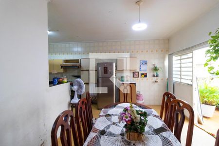 Casa à venda com 200m², 4 quartos e 4 vagasCozinha