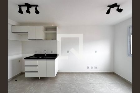 Sala/Cozinha de apartamento à venda com 1 quarto, 25m² em Jardim Monte Azul, São Paulo