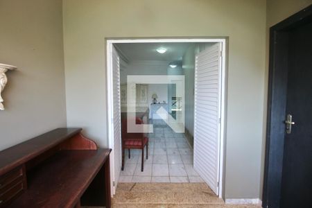 Casa de condomínio para alugar com 350m², 4 quartos e 4 vagasVaranda