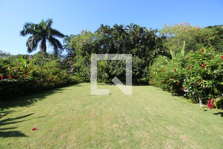 Casa de condomínio para alugar com 350m², 4 quartos e 4 vagasJardim