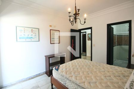 Casa de condomínio para alugar com 350m², 4 quartos e 4 vagasQuarto Suíte 