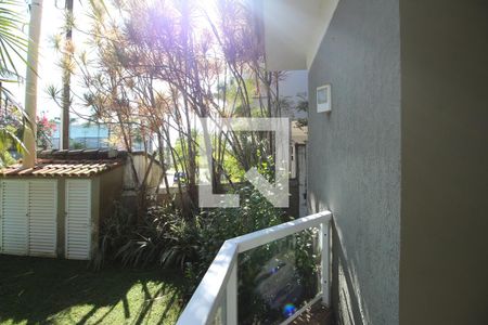 Casa de condomínio para alugar com 350m², 4 quartos e 4 vagasVaranda