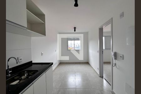 Cozinha de apartamento à venda com 1 quarto, 24m² em Jardim Monte Azul, São Paulo