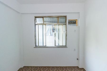 Quarto 1 de apartamento para alugar com 2 quartos, 70m² em Bento Ribeiro, Rio de Janeiro
