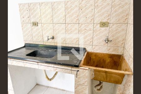 Casa de condomínio para alugar com 45m², 1 quarto e sem vagaCozinha e Área de Serviço