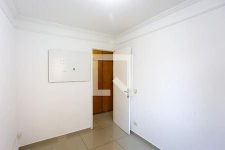 quarto 1 de apartamento para alugar com 2 quartos, 48m² em Jardim Bom Refugio, São Paulo