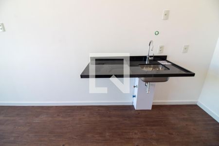 Cozinha de kitnet/studio para alugar com 1 quarto, 25m² em Jardim das Acacias, São Paulo