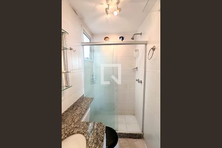 Suíte - banheiro de apartamento à venda com 2 quartos, 61m² em Laranjeiras, Rio de Janeiro