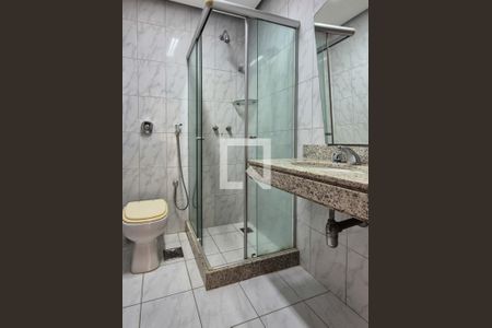 Apartamento à venda com 250m², 3 quartos e 3 vagasBanheiro social 