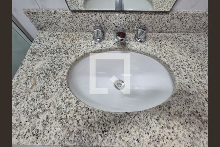 Apartamento à venda com 250m², 3 quartos e 3 vagasBanheiro social 