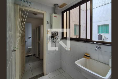 Apartamento à venda com 250m², 3 quartos e 3 vagasLavanderia 