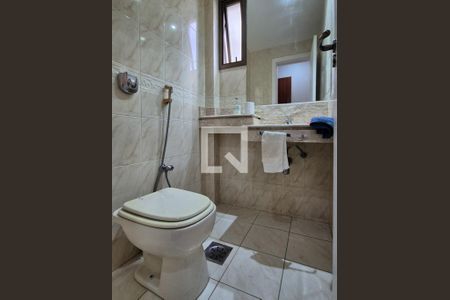 Apartamento à venda com 250m², 3 quartos e 3 vagasBanheiro social 