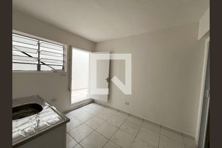 Sala/Cozinha de kitnet/studio para alugar com 1 quarto, 28m² em Vila Parque Jabaquara, São Paulo