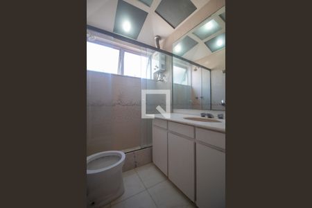 Apartamento à venda com 125m², 3 quartos e sem vagaBanheiro social