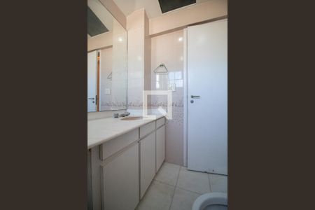 Apartamento à venda com 125m², 3 quartos e sem vagaBanheiro social