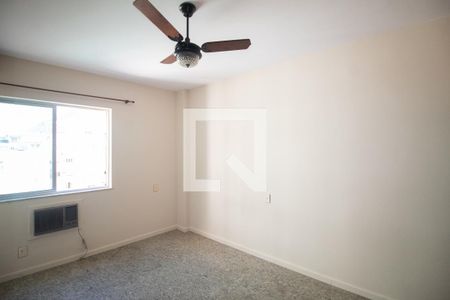 Apartamento à venda com 125m², 3 quartos e sem vagaQuarto 2