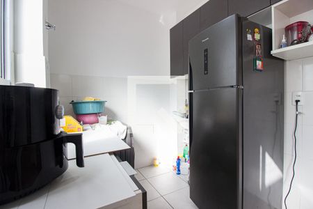 Cozinha - Armários de apartamento para alugar com 2 quartos, 46m² em Conjunto Residencial Bela Vista, Poá