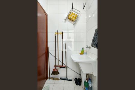 Área de Serviço de apartamento para alugar com 1 quarto, 56m² em Canto do Forte, Praia Grande