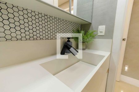 Apartamento à venda com 84m², 3 quartos e 2 vagasBanheiro Social