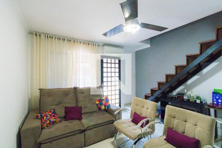 Sala de casa de condomínio à venda com 2 quartos, 72m² em Freguesia (jacarepaguá), Rio de Janeiro