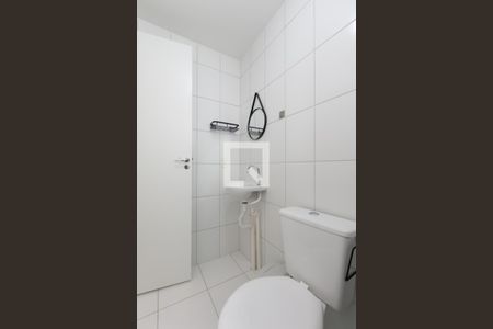Banheiro de kitnet/studio à venda com 1 quarto, 25m² em Vila Campanela, São Paulo