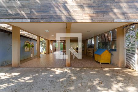 Casa à venda com 1063m², 5 quartos e 7 vagas Casa à venda com 1063m², 5 quartos e 7 vagasÁrea Gourmet