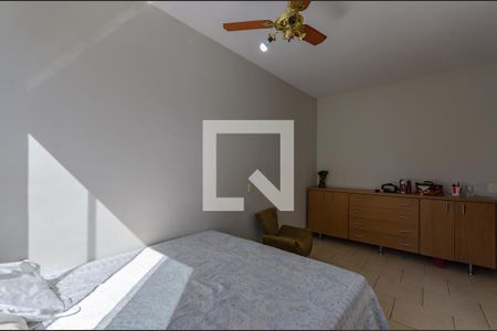 Casa à venda com 1063m², 5 quartos e 7 vagas Casa à venda com 1063m², 5 quartos e 7 vagasSuíte 2