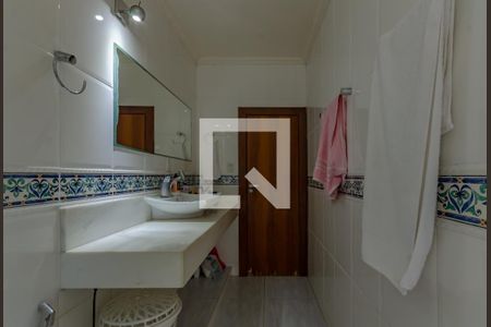 Casa à venda com 1063m², 5 quartos e 7 vagas Casa à venda com 1063m², 5 quartos e 7 vagasBanheiro Social