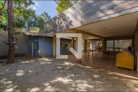 Casa à venda com 1063m², 5 quartos e 7 vagas Casa à venda com 1063m², 5 quartos e 7 vagasÁrea Gourmet