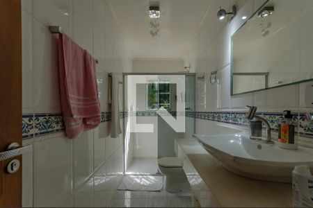 Casa à venda com 1063m², 5 quartos e 7 vagas Casa à venda com 1063m², 5 quartos e 7 vagasBanheiro Social