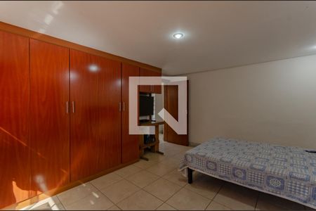 Casa à venda com 1063m², 5 quartos e 7 vagas Casa à venda com 1063m², 5 quartos e 7 vagasSuíte 1